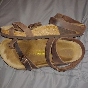 Birkenstock Yara Habana oiled leather sandals